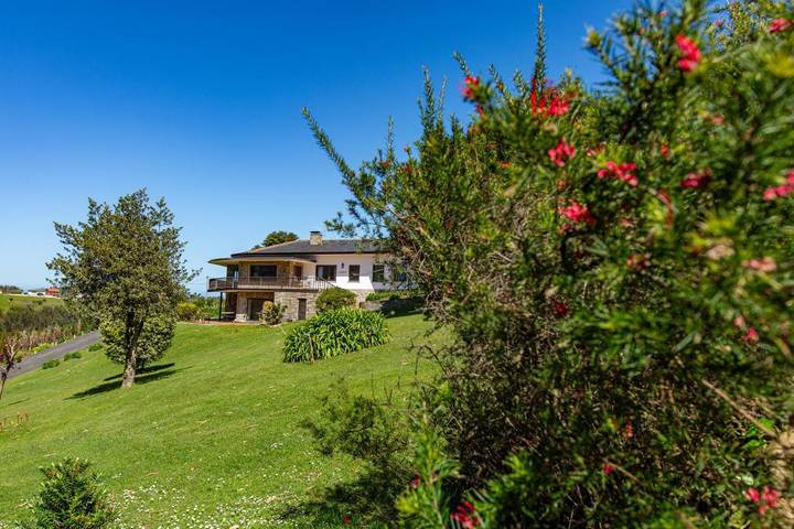 Casa rural para 10 personas, con Balcón y Terraza además de Jardín y Vistas en Cudillero - 2