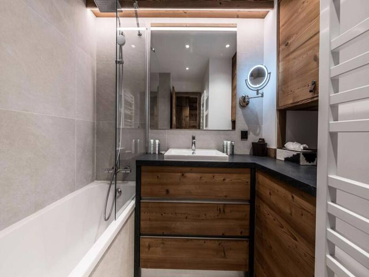 Geheel appartement, Appartement in Courchevel met directe toegang tot de skipistes in Courchevel 1850, Saint-Bon-Tarentaise