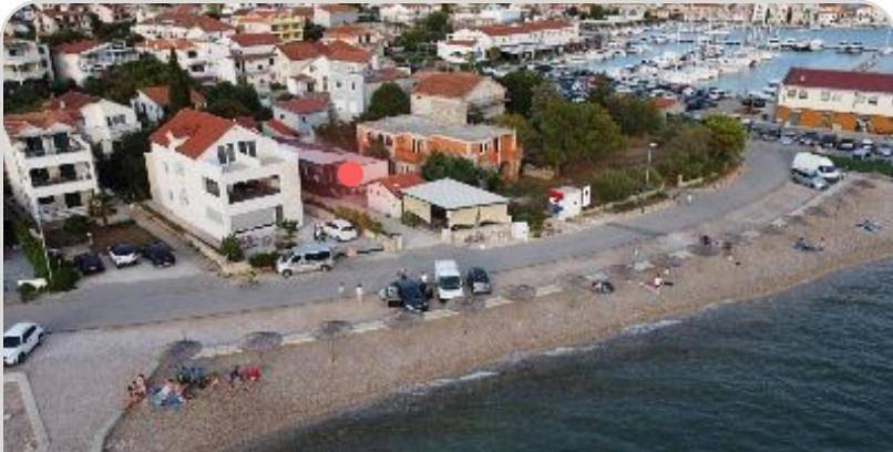 Camping pour 6 personnes, avec terrasse et vue à Pirovac - 3
