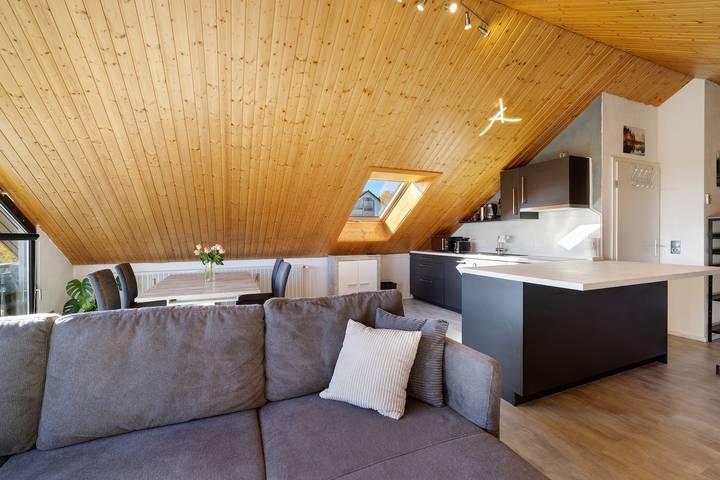 Appartement entier, Appartement 'Bergliebe' avec vue sur la montagne et Wi-Fi in Bitz, Neckar-Alb