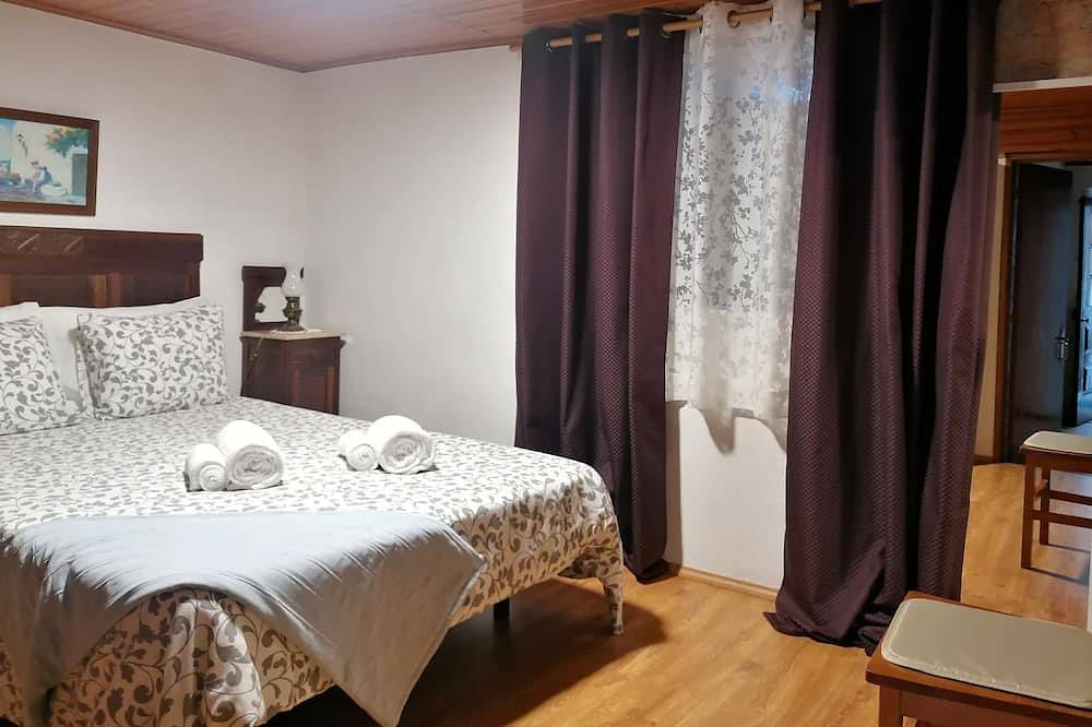 T2 4 km de la playa, con piscina y jardín in Alfeizerão, Leiria District