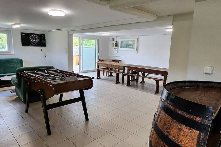 Maison de vacances pour 14 personnes, avec balcon et jardin