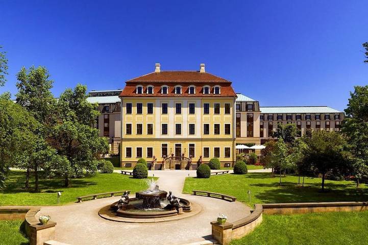 Ferienhaus für 2 Personen, mit Terrasse und Pool sowie Garten, mit Haustier in Dresden
