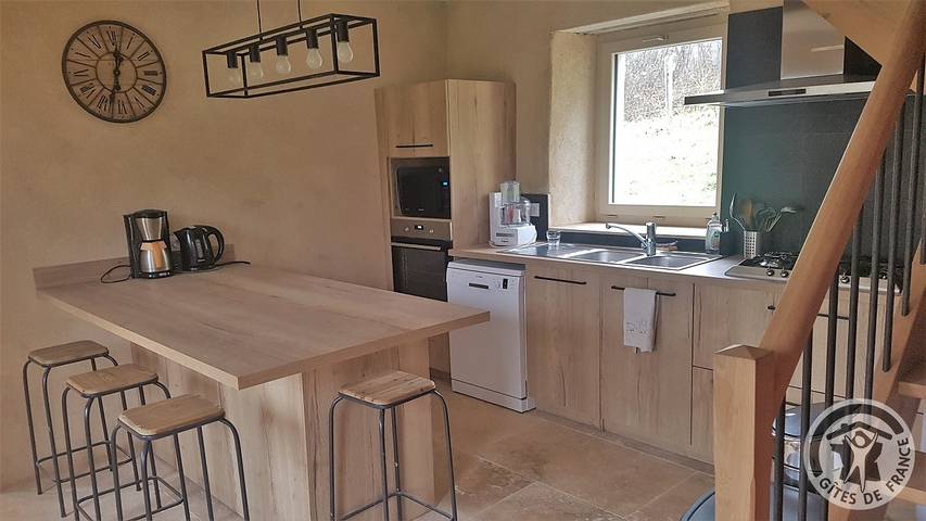 Gîte pour 15 personnes, avec jardin, animaux acceptés dans Rhône - 3