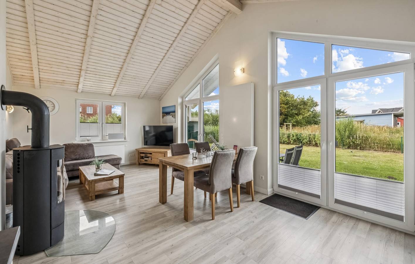 Gemütlicher Rückzugsort an der Küste mit Parkplatz und Terrasse in Dagebüll, Nordfriesland