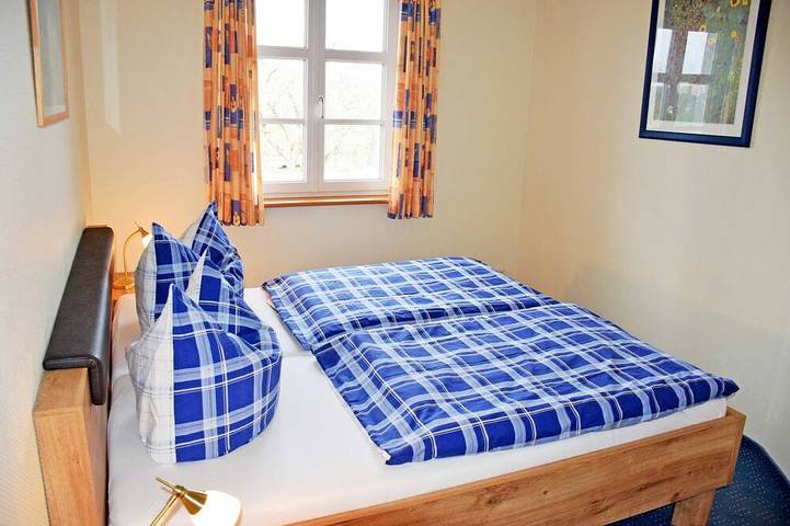 Bauernhof für 4 Personen, mit Garten und Terrasse, mit Haustier in Sellin - 2