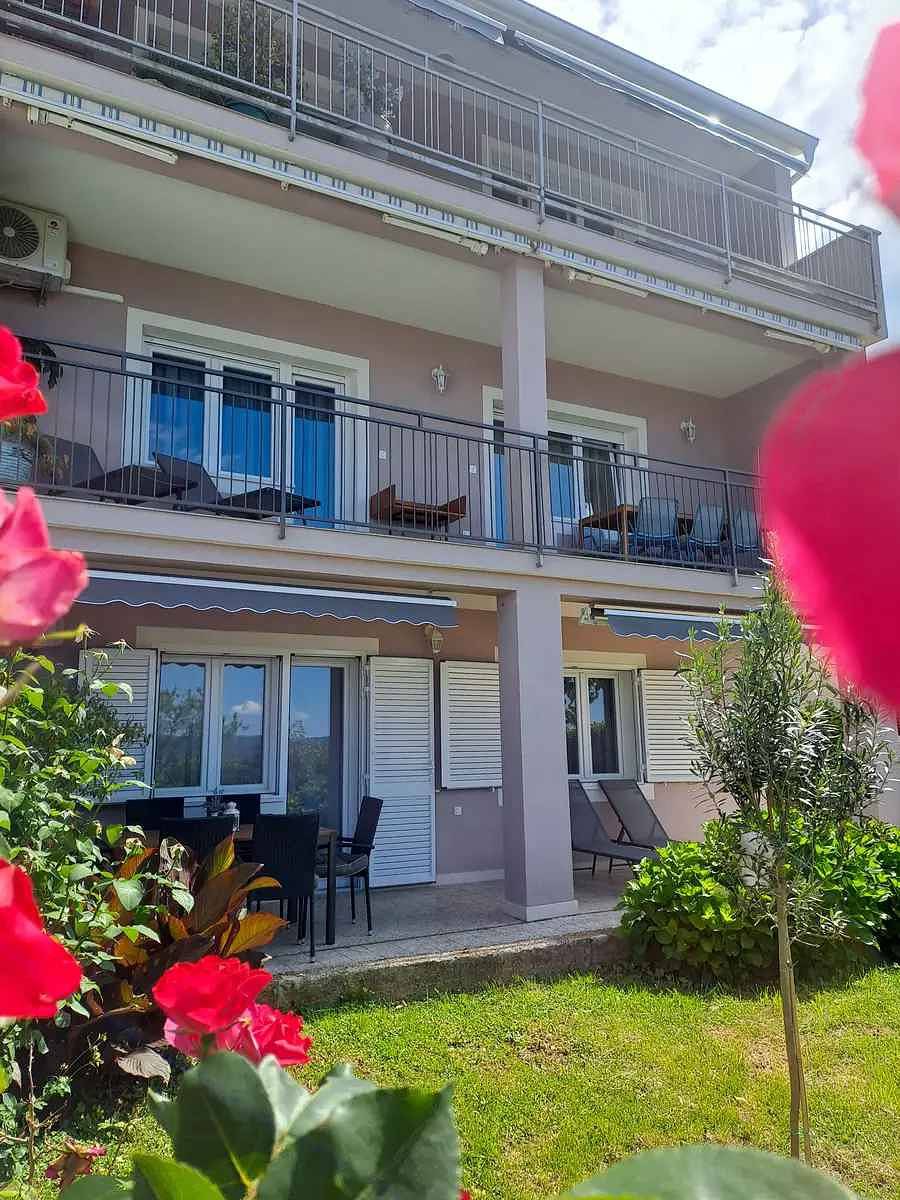 Cały apartament wypoczynkowy, Apartament wakacyjny z ogrodem  in Crikvenica, Żupania primorsko-gorska