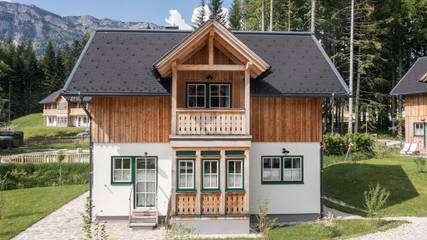 Ferienhaus für 7 Personen, mit Pool und Garten sowie Sauna in Ausseerland