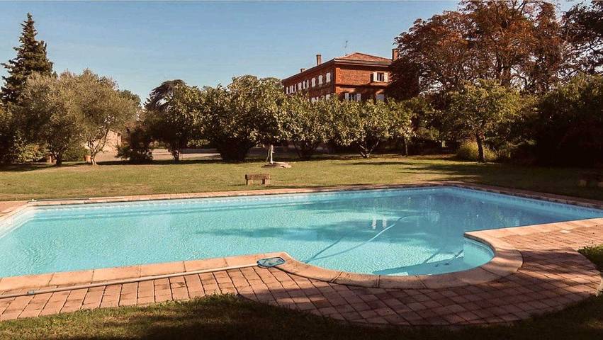 Chambre d’hôte pour 2 personnes, avec Terrasse ainsi que Jardin et Piscine à Lherm