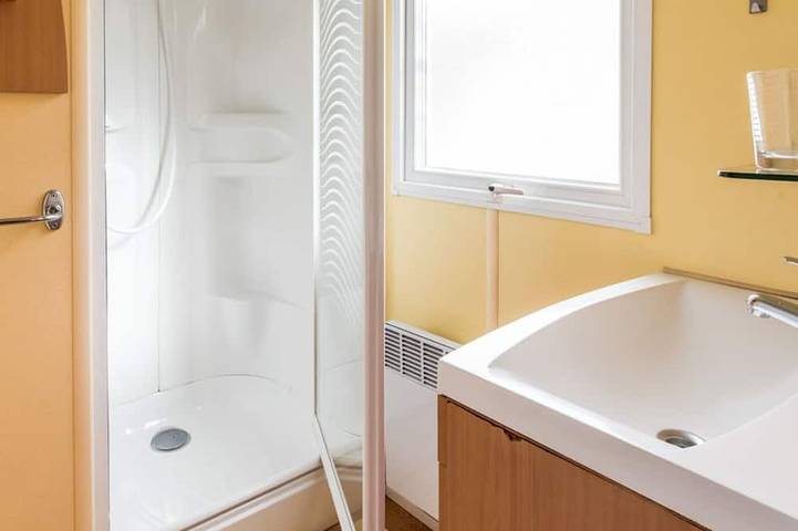 Mobil-home avec terrasse - 4 pers. in Aigueblanche, Massif de la Vanoise