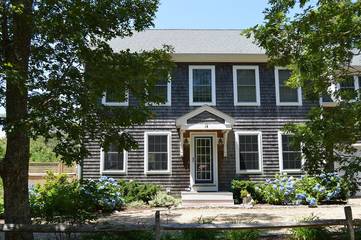 Vacation House for 13 Guests in Oak Bluffs, Martha's Vineyard, Picture 1