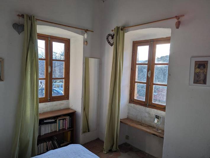 Location de vacances pour 7 personnes, avec jardin ainsi que vue et terrasse à Pioggiola - 4