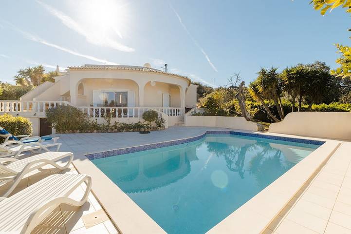 Villa für 4 Personen, mit Terrasse und Garten, mit Haustier