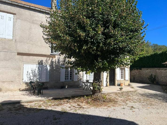 Maison d’hôte pour 2 personnes, avec Terrasse et Jardin à Plombières-lès-Dijon
