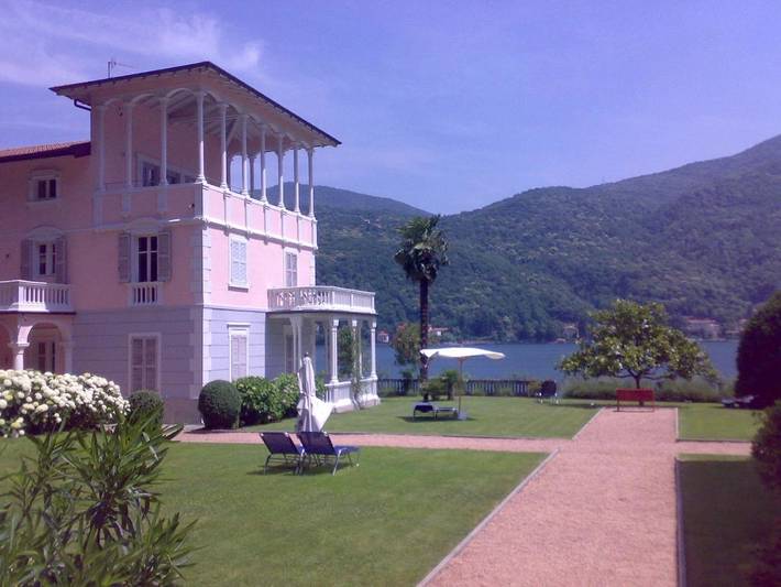 Ferienhaus für 4 Personen, mit Terrasse und Garten sowie Pool und Seeblick in Porto Ceresio - 2