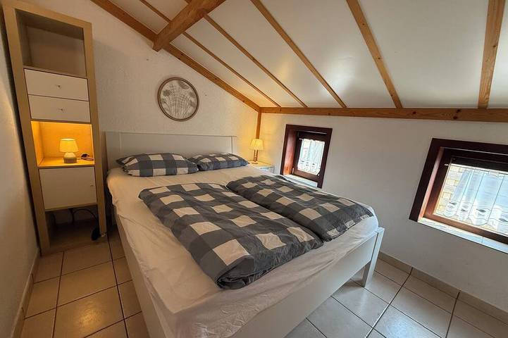 Cozy fisher cottage just behind the dunes in Wenduine, De Haan