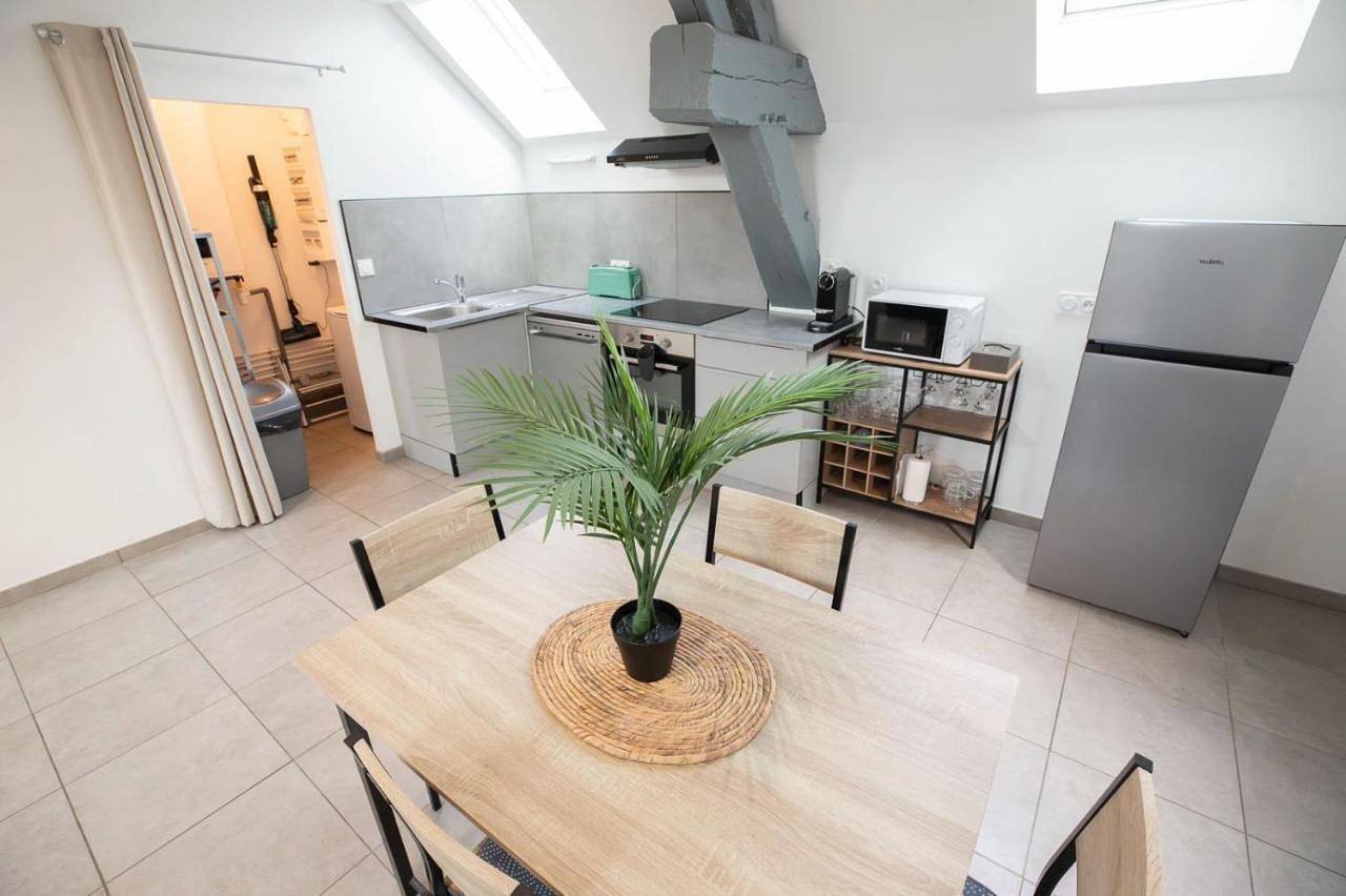 Appartement entier, Two-Bedroom Apartment in Bresles, Oise