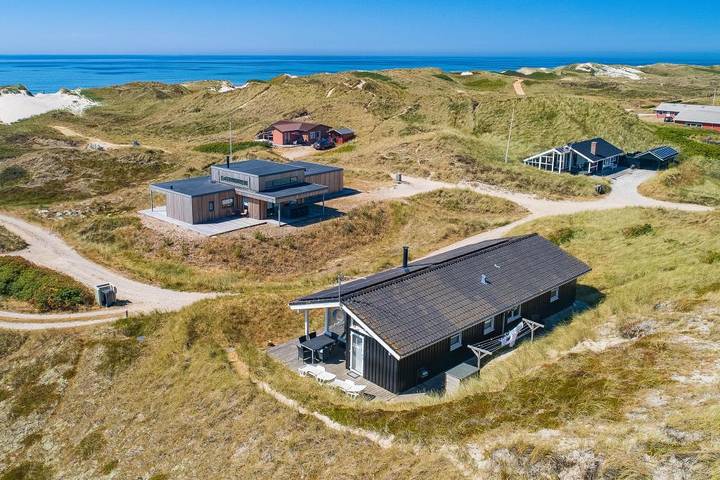 Ferienhaus für 6 Personen, mit Terrasse und Sauna sowie Ausblick und Balkon/Terrasse, mit Haustier in Søndervig