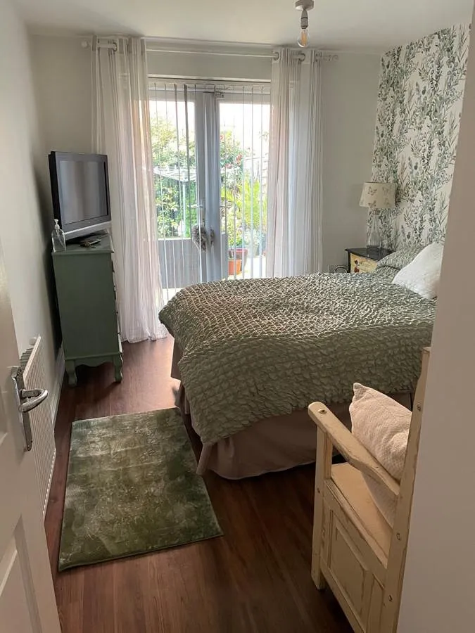 Apartamento de vacaciones para 2 personas, con jardín además de vistas y terraza - 1