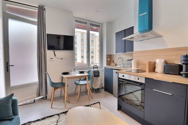 Gîte pour 2 personnes, adapté aux familles à Villeurbanne - 3