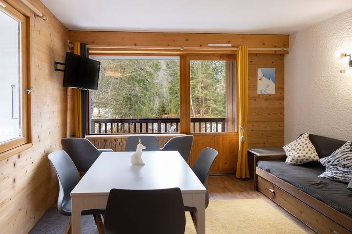 Appartement entier, Appartement 5 à 6 personnes, avec vue sur les montagnes et piscine partagée. in Les Contamines-Montjoie, Pays du Mont-Blanc