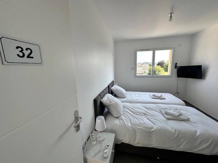 Gîte pour 10 personnes à Satolas-et-Bonce - 3