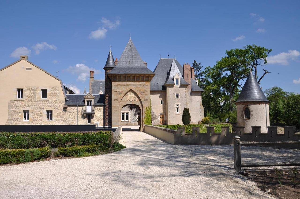 Standard Double Room in Neuvy, Allier