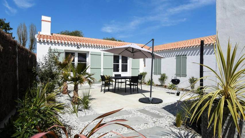 Gîte pour 8 personnes, avec jardin dans Plage De La Bosse L Epine