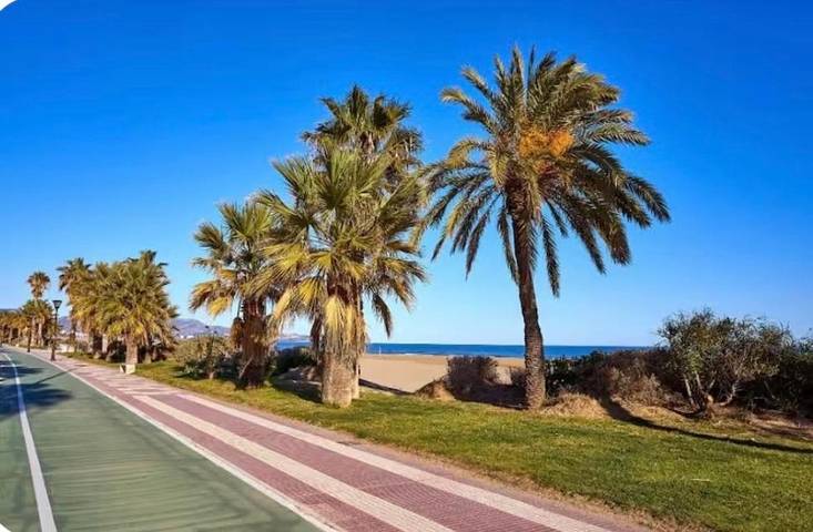 Chalet para 6 personas, con Terraza y Piscina en Castellón de la Plana