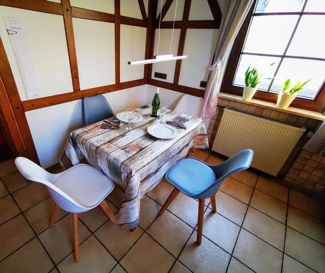 Ganze Wohnung, Ferienwohnung Maria Laach 3 in Laacher See, Glees