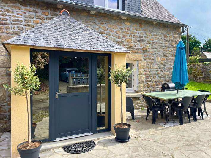 Location de vacances pour 4 personnes, avec jardin, animaux acceptés à Ploumagoar