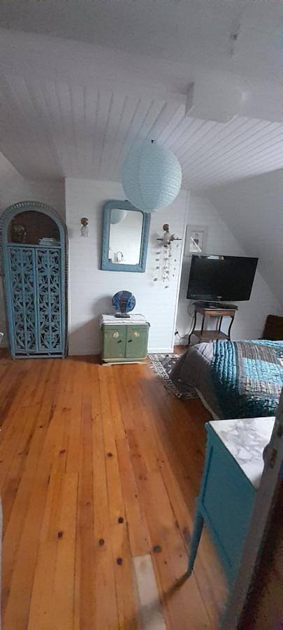 Location de vacances pour 2 personnes, avec jardin et terrasse à Quéménéven - 4