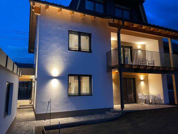 Gîte pour 4 personnes, avec Balcon et Terrasse ainsi que Jardin et Vue à Klagenfurt am Wörthersee