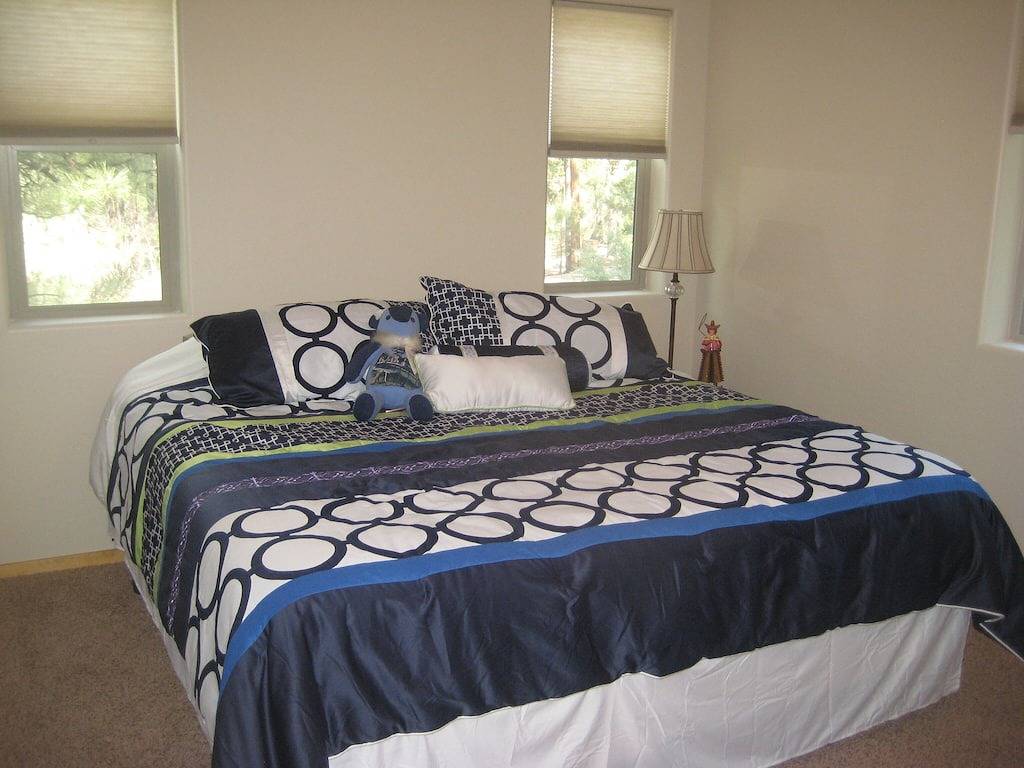 Entfliehen Sie der perfekten Familienhütte in den kühlen Kiefern in Gila County