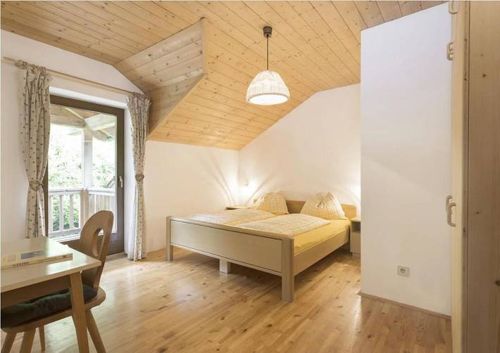 Vakantieappartement voor 2 personen, with tuin and terras as well as uitzicht in Brixen