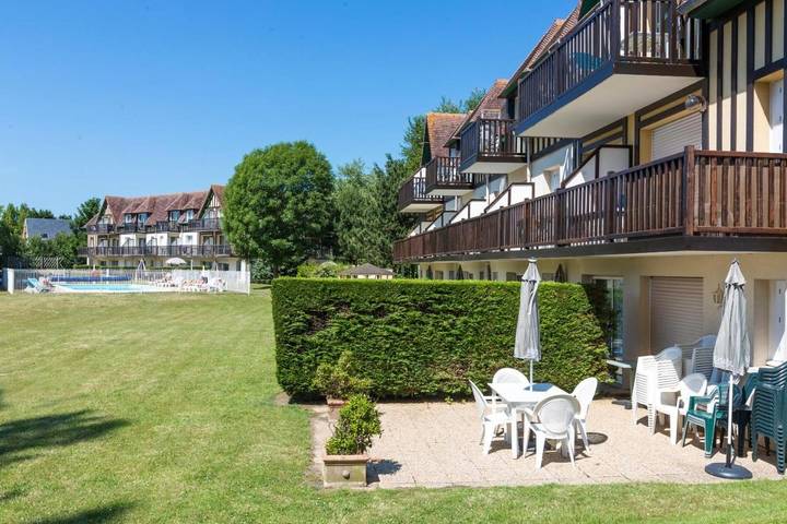 Location de vacances pour 4 personnes, avec piscine et balcon, animaux acceptés dans Plage du Hôme - 2