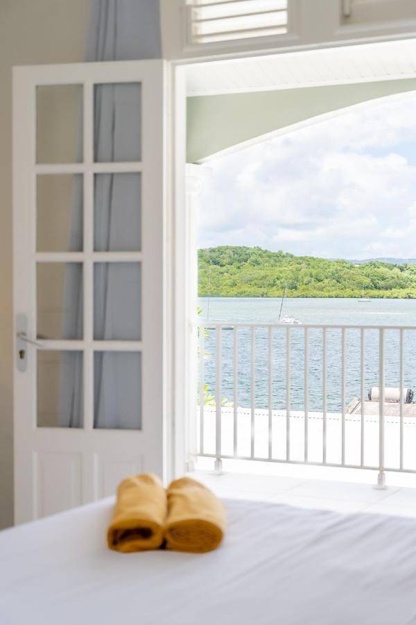 Location de vacances pour 14 personnes, avec terrasse ainsi que piscine et vue dans Pointe du Bout - 2