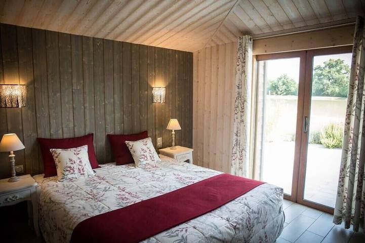 Location de vacances pour 6 personnes, avec terrasse et jardin à Jouy-le-Potier - 2