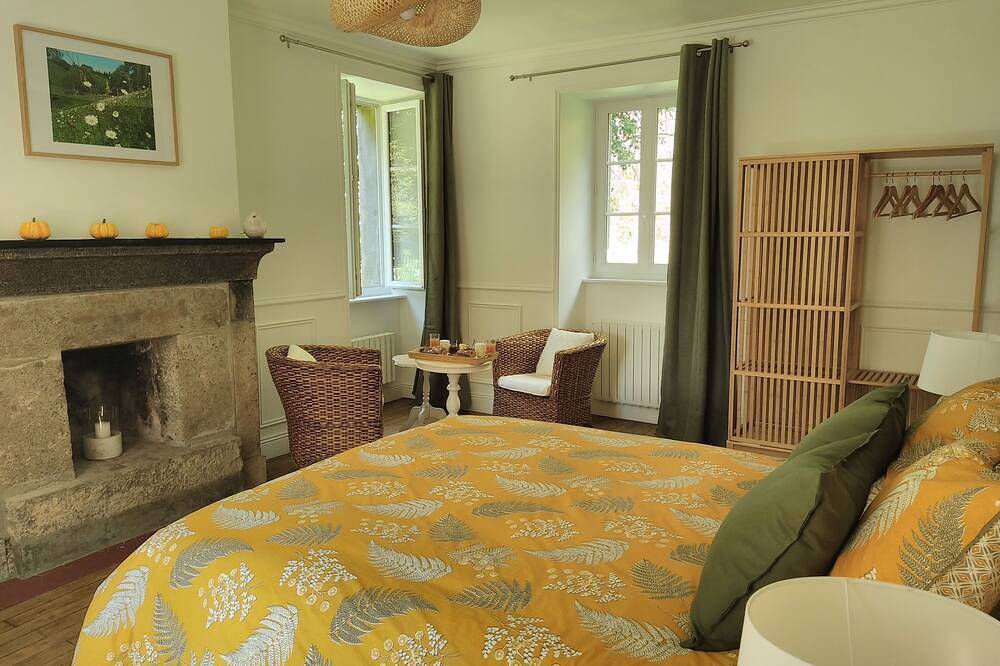 Bed and breakfast with its private garden in Suisse Normande in Athis-de-l'Orne, Athis-Val-de-Rouvre