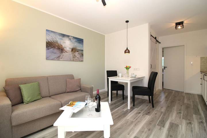Ferienwohnung für 3 Personen, mit Terrasse in Kühlungsborn