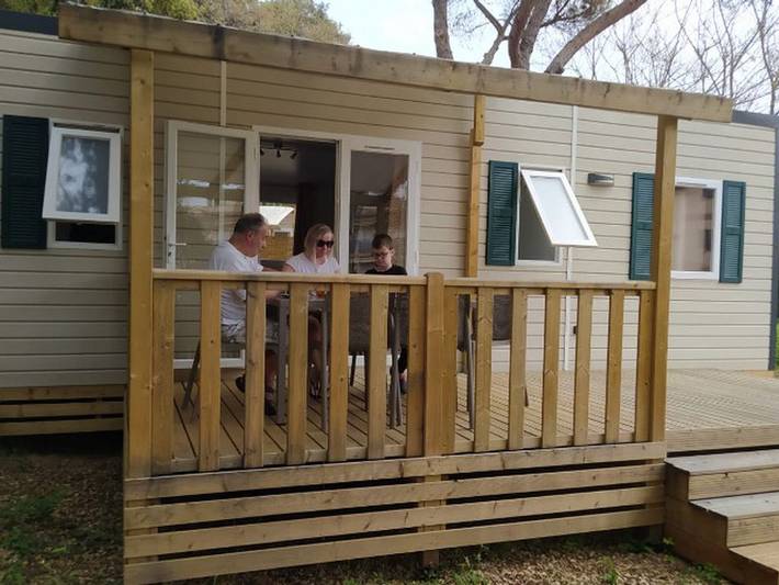 Camping voor 4 personen, met Terras en Zwembad in Lloret de Mar