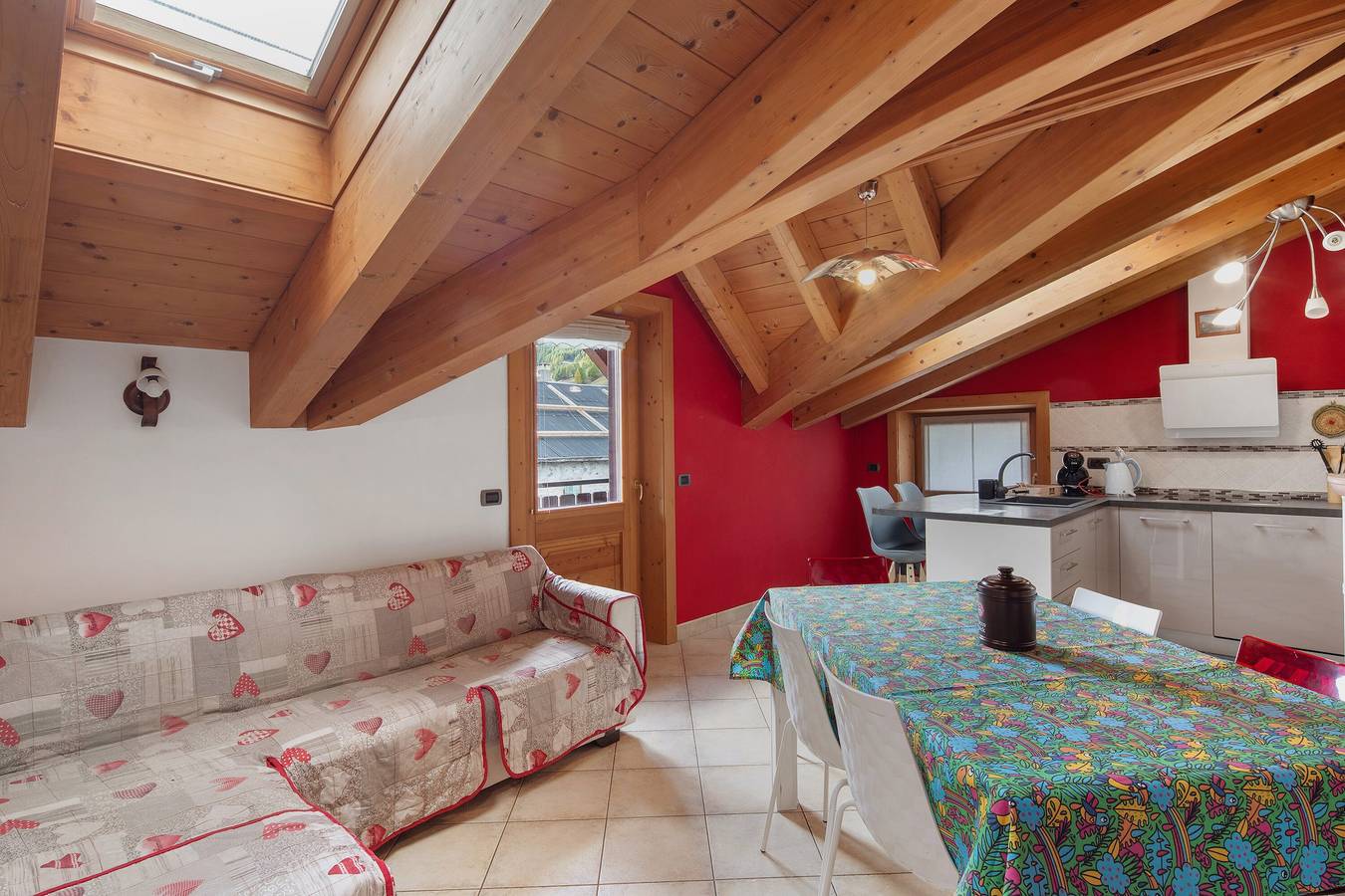 Appartamento intero, Appartamento 'Casa Daniele-Appartamento Livia' con vista sulle montagne, balcone e Wi-Fi in Livigno (Borgo), Livigno