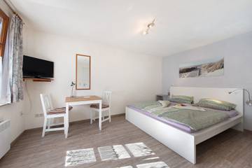 Ferienwohnung für 2 Personen in Strandbad Meersburg, Meersburg, Bild 1