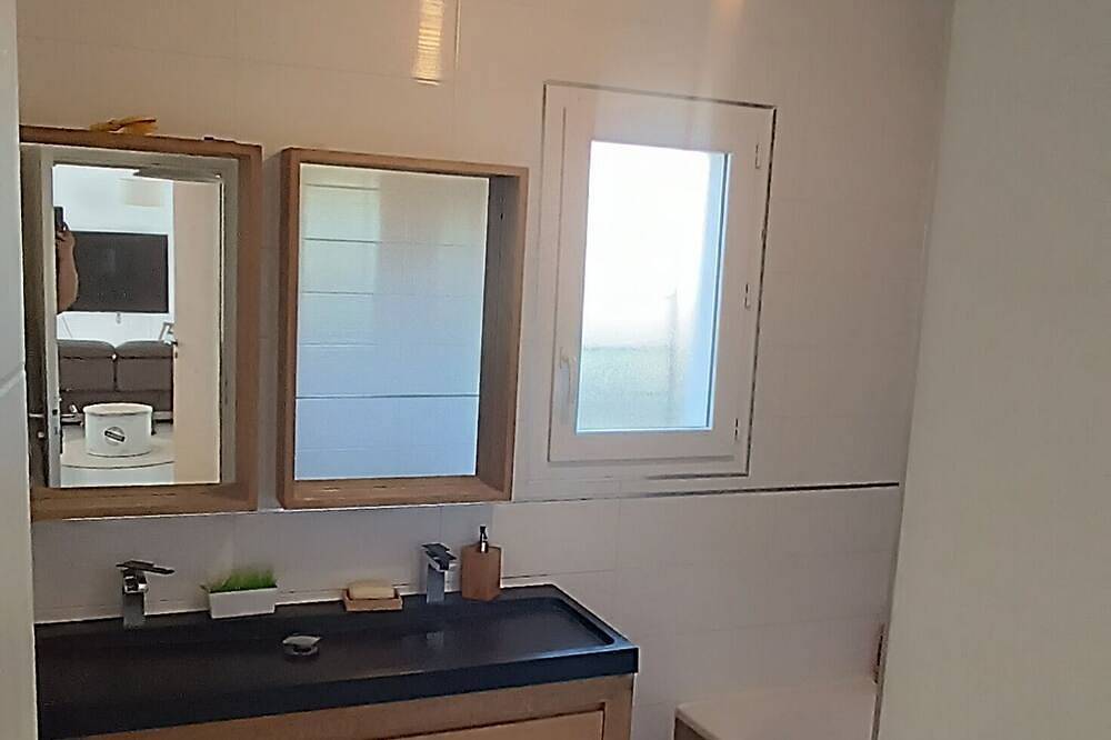 Villa with pool - 3 Bedrooms in Maraussan, Costa mediterránea (Francia)