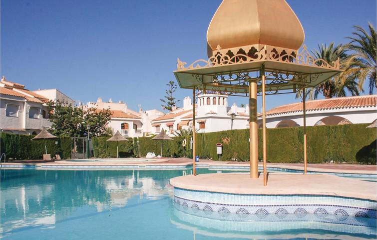 Location de vacances pour 6 personnes, avec terrasse et piscine à Gran Alacant - 3