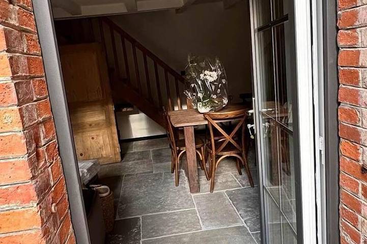 Location de vacances pour 6 personnes, avec balcon et jacuzzi à Gondrexange