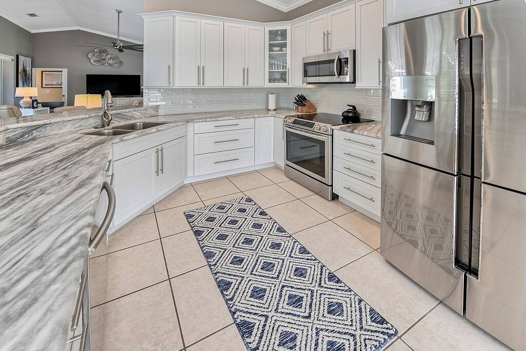 Naples- Briarwood Estates all new 4Br/3 Ba, sleeps 10, vacation rental in Southwest Florida