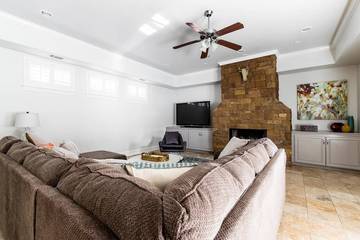 Vacation Home for 14 Guests in Dallas, Dallas County, Picture 2