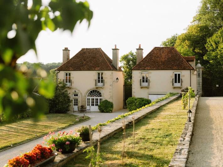 Gîte pour 4 personnes, avec Terrasse et Jardin à Ampilly-le-Sec