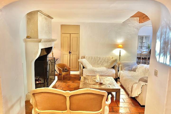 18th century bastide 6 minutes from Aix en Provence. in Le Tholonet, Aix-en-Provence und Umgebung